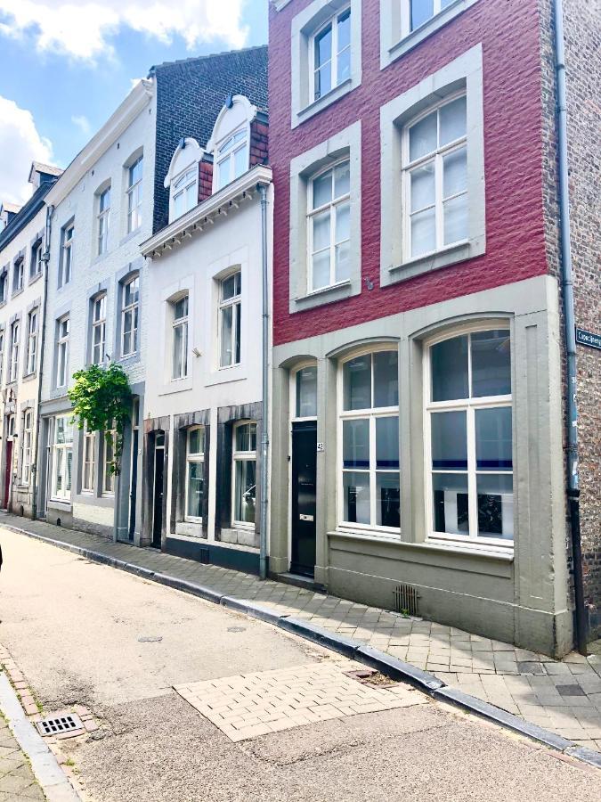 Accademia00 Bed & Breakfast Maastricht Bagian luar foto